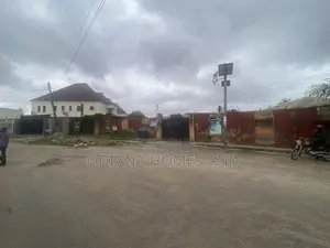 20bdrm Bungalow in Oluwo Kekere Street,, Basorun for sale