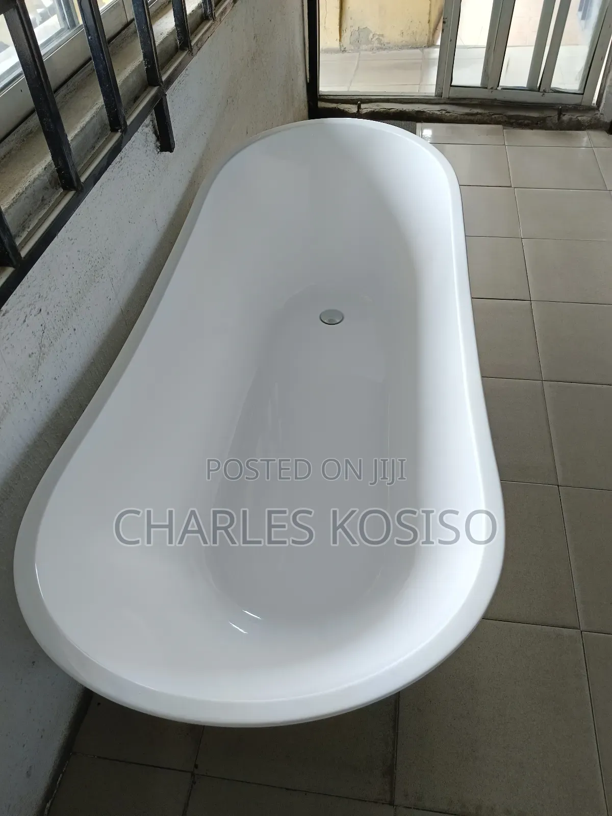 Bathtub New Egg Shape
