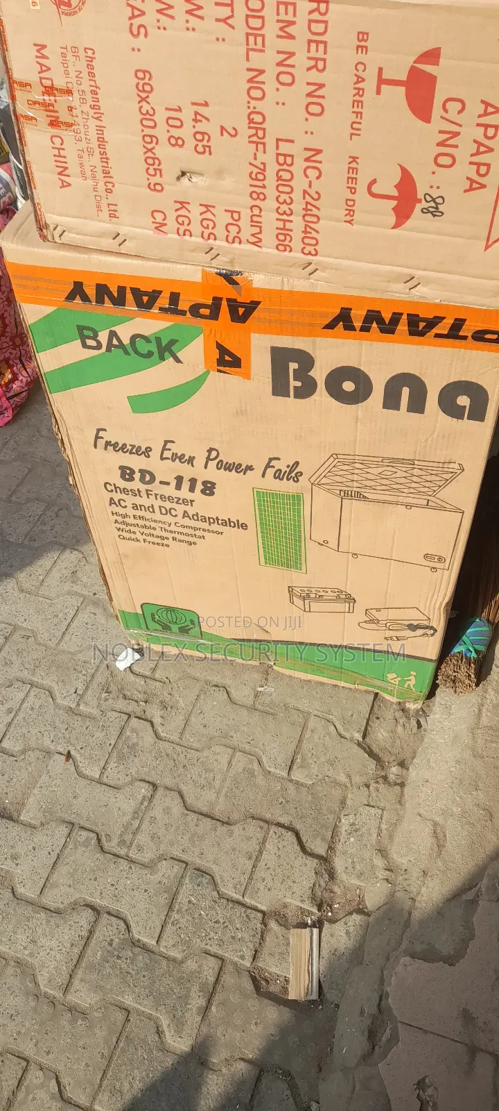 118 Litre Solar Ac/Dc Solar Freezer