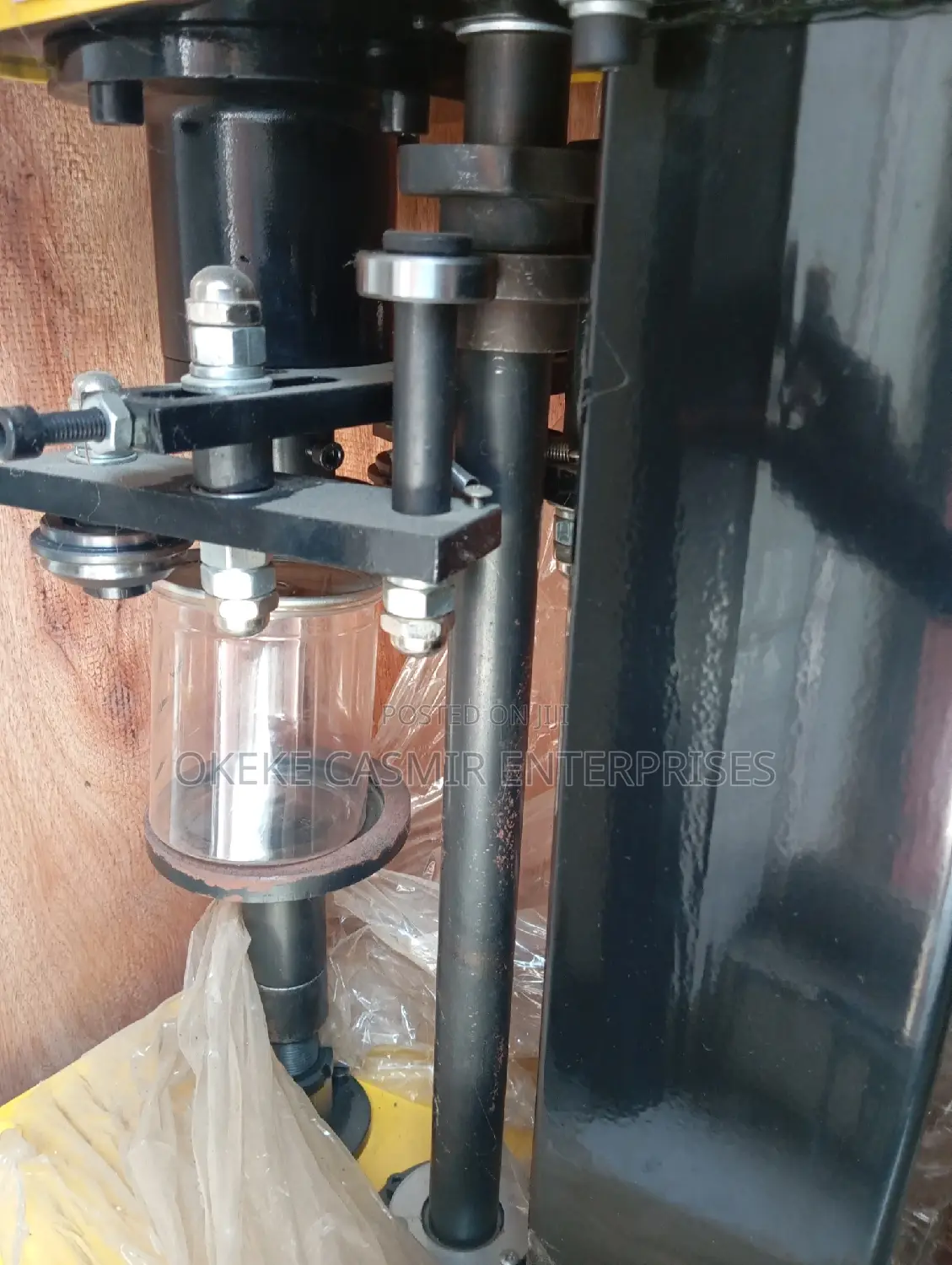 Can Sealing Machine