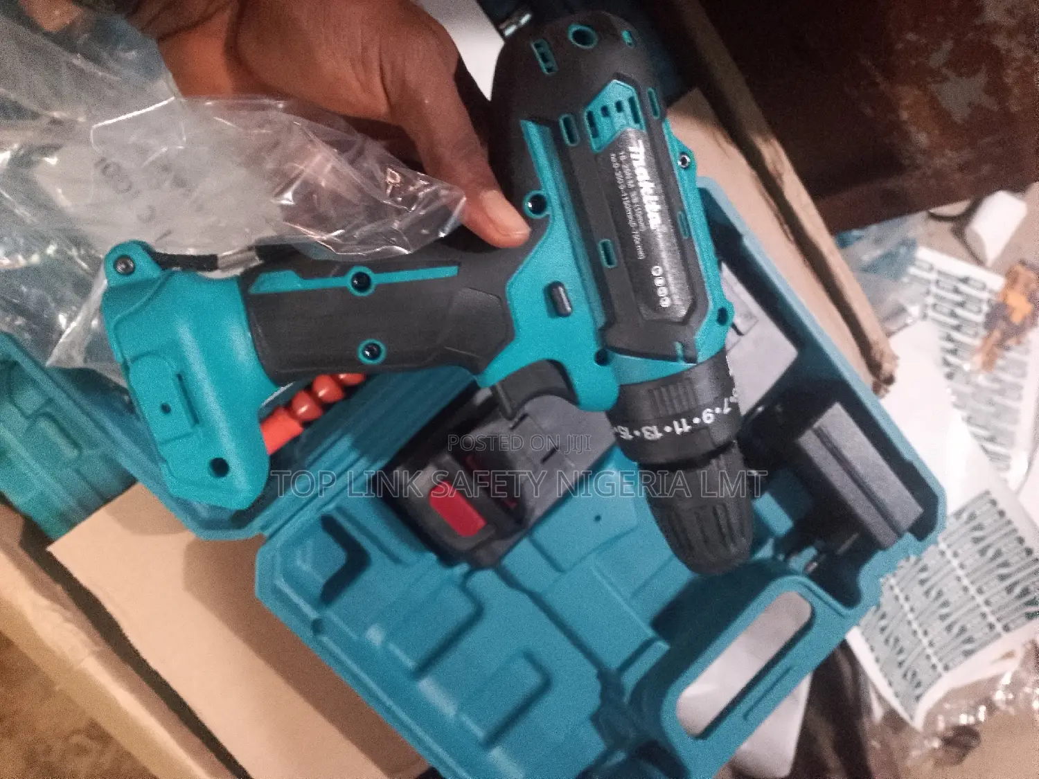 Screw Machine Makita 36v