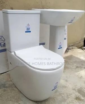 Round Quality Water Closet