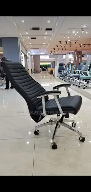 Highback Leather Executive Office Chair