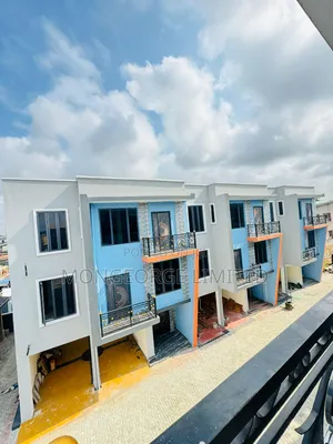 4bdrm Townhouse/Terrace in Yaba for sale