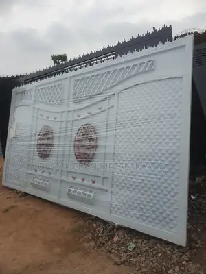 Sliding Gate