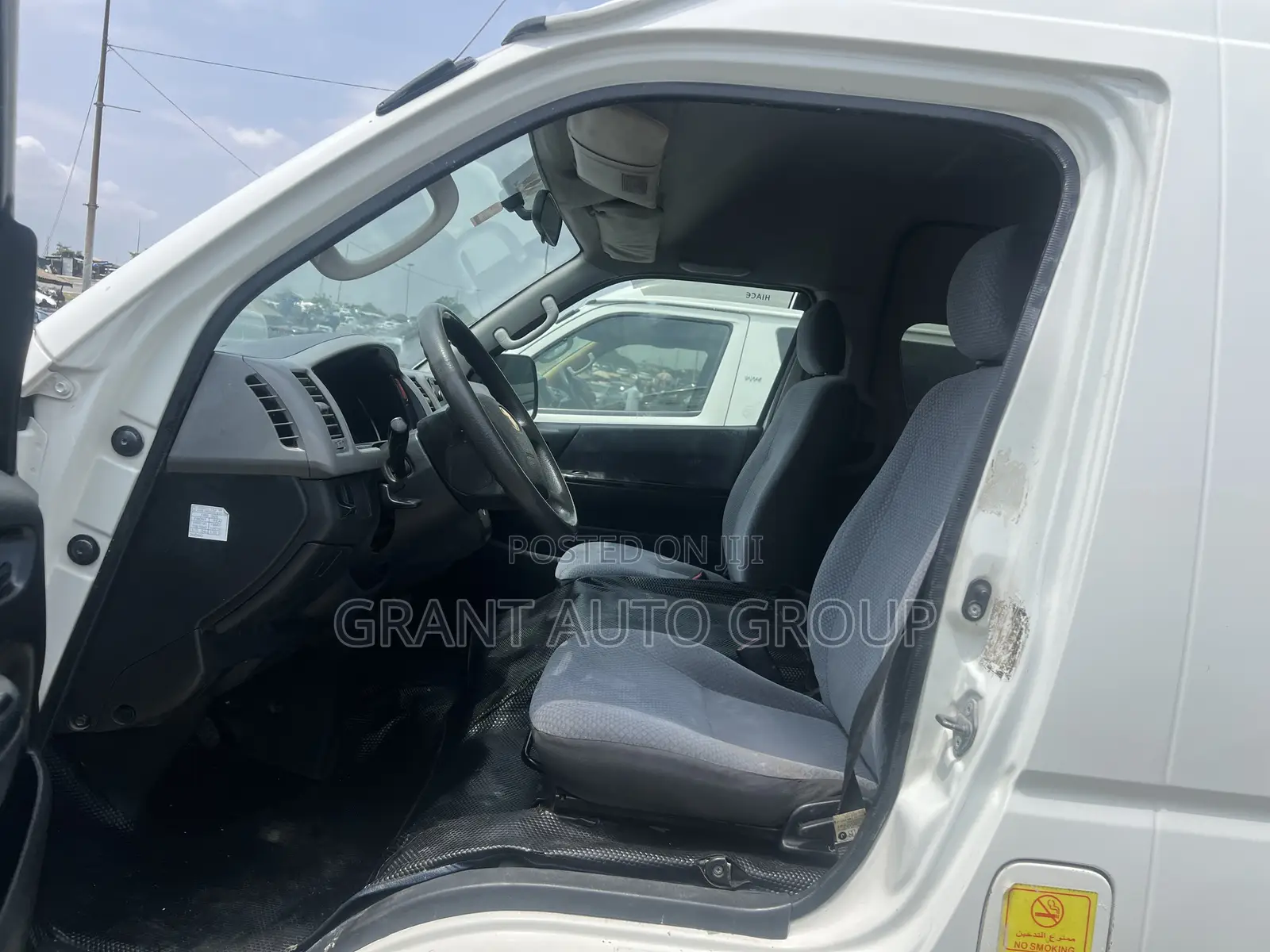 Toyota HiAce 2017 White