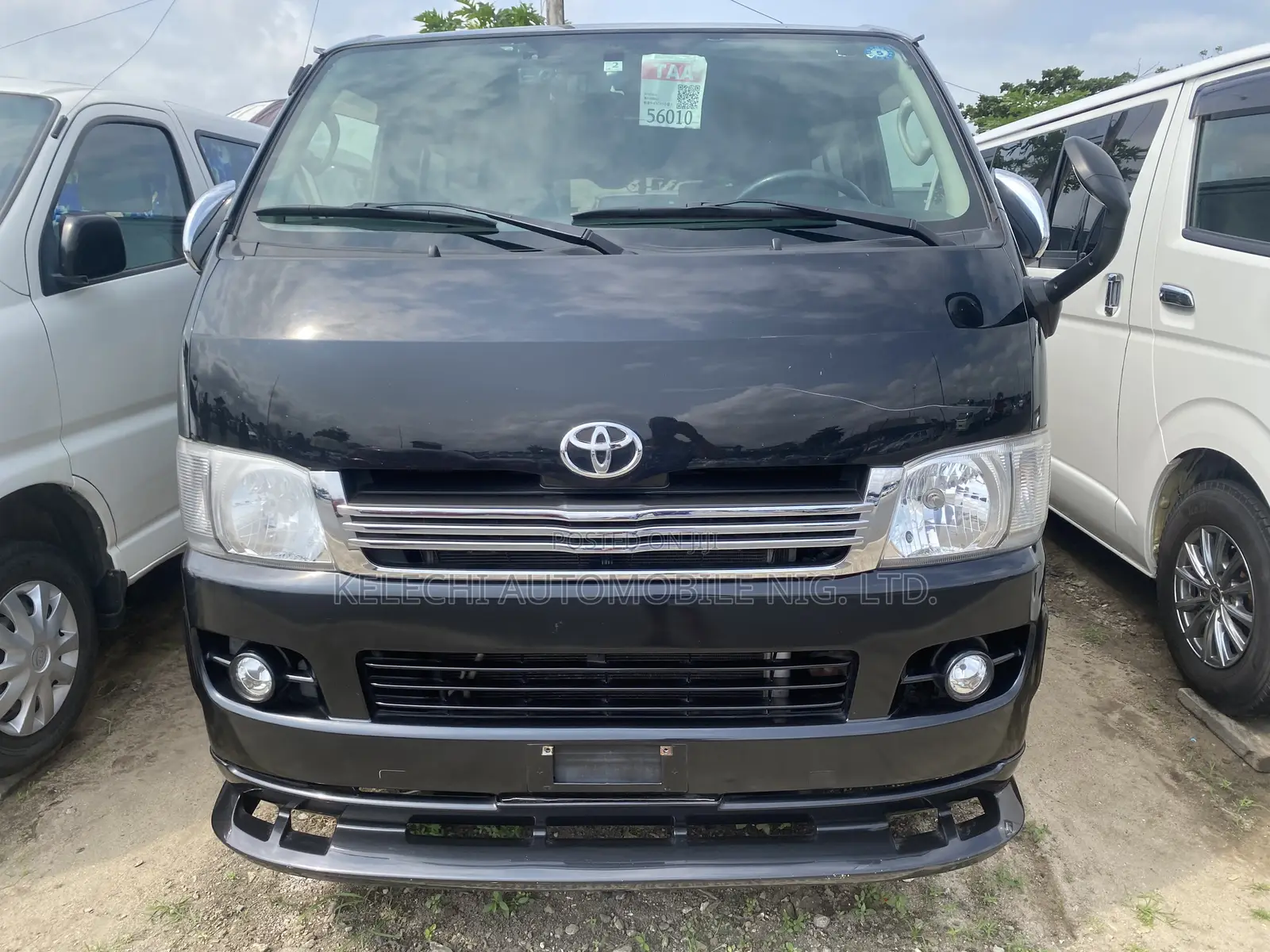 Toyota HiAce 2012 Black