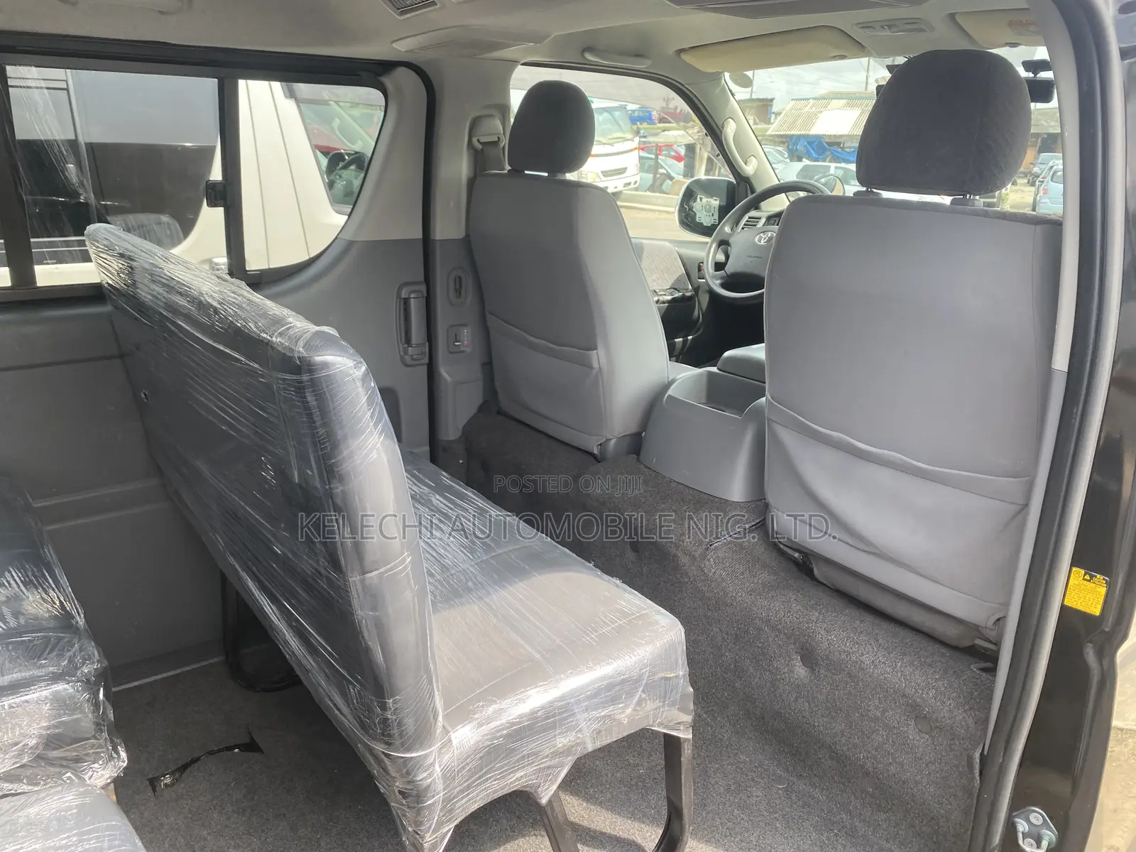 Toyota HiAce 2012 Black