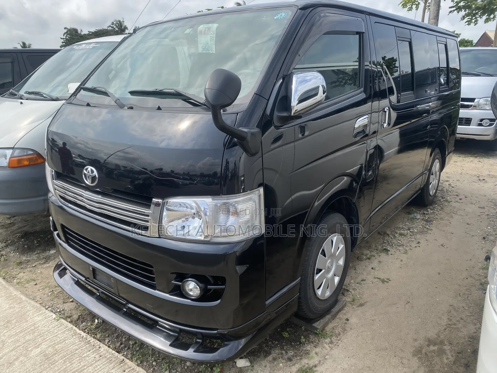 Toyota HiAce 2012 Black