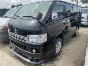 Toyota HiAce 2012 Black