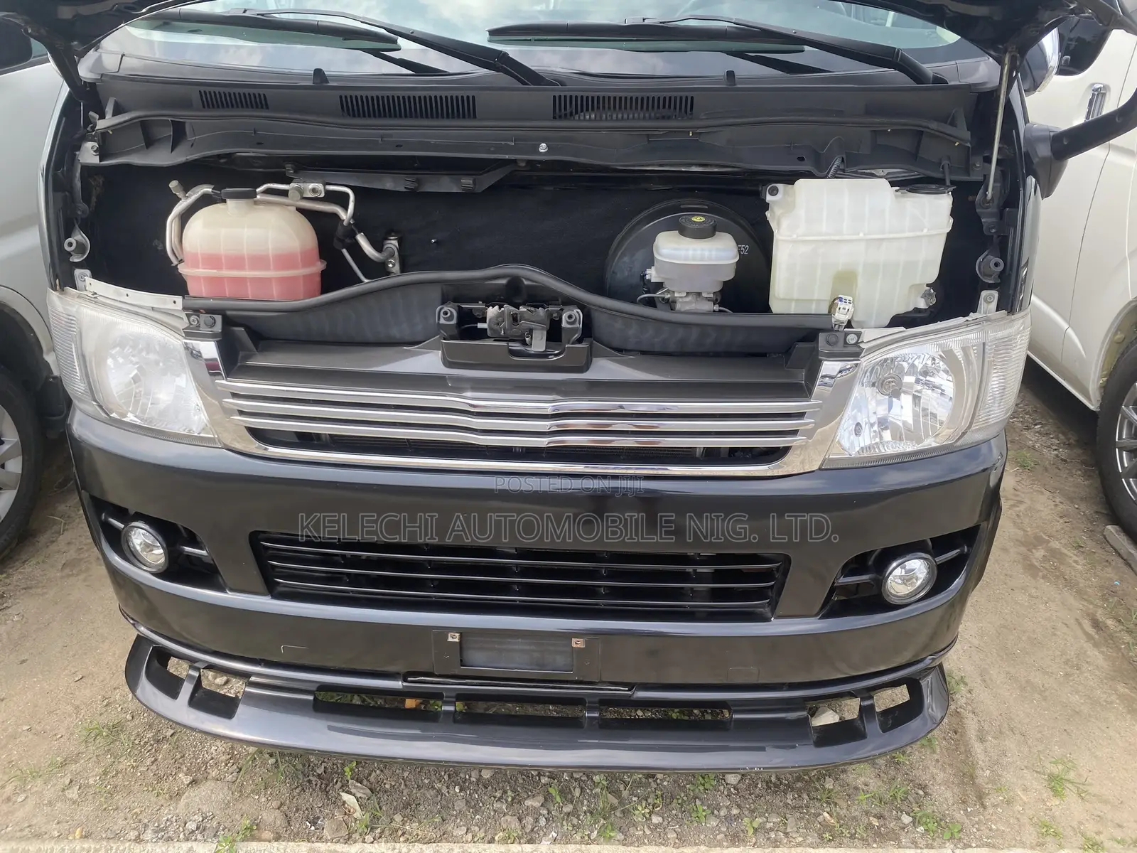 Toyota HiAce 2012 Black
