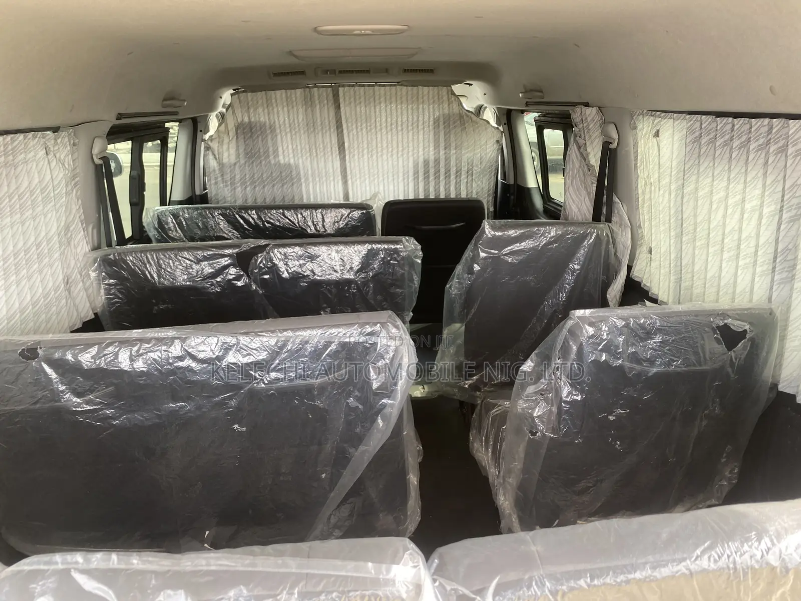 Toyota HiAce 2012 Silver