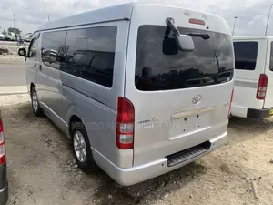 Toyota HiAce 2012 Silver