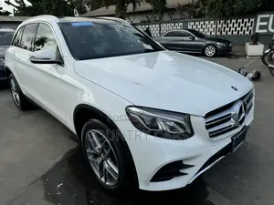 Mercedes-Benz GLC-Class 2017 Off white