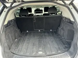 Land Rover Discovery Sport HSE 2017 White