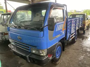 Nissan Pick Up