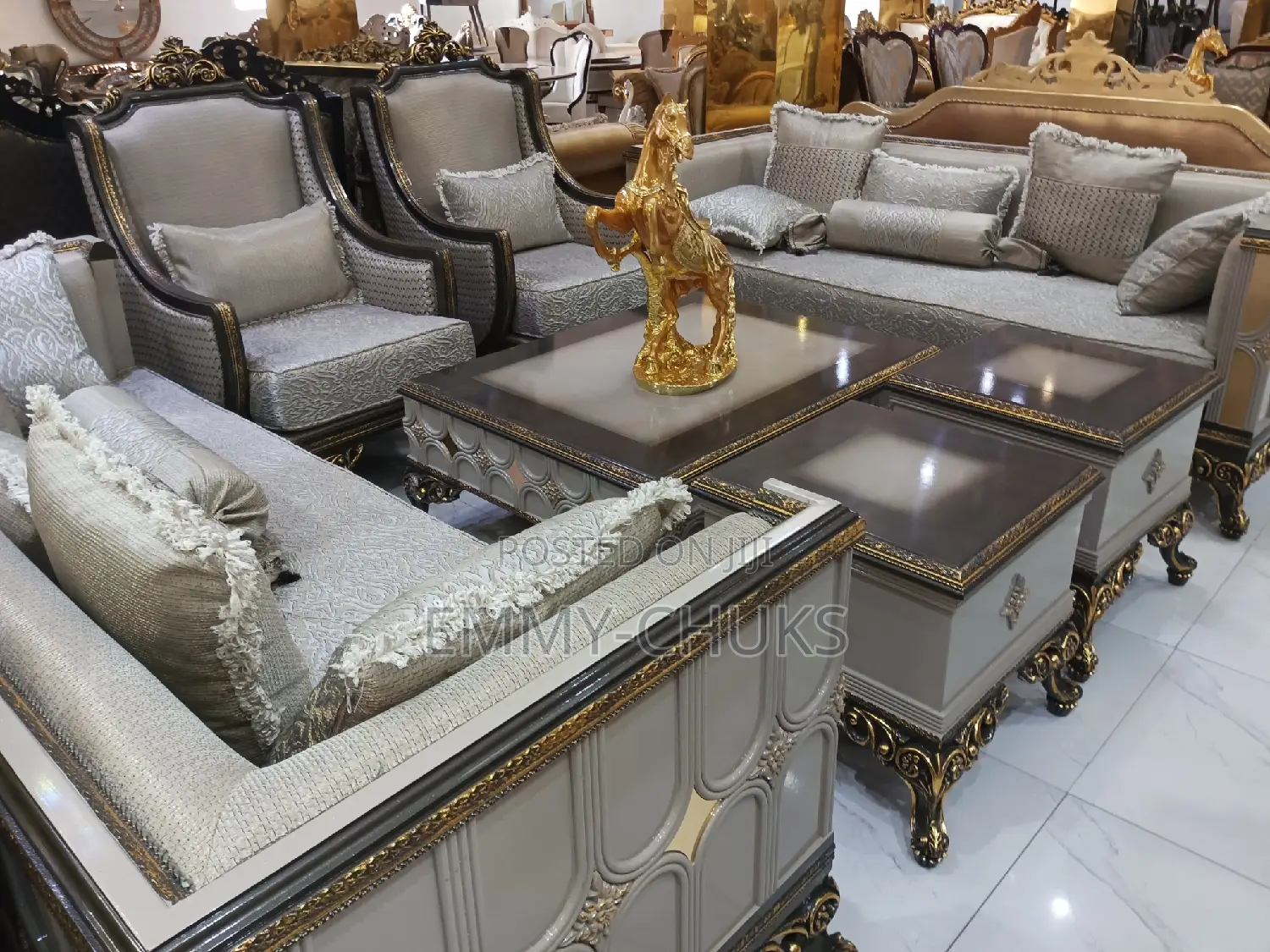 Classic Turkey Sofa's and Center Table