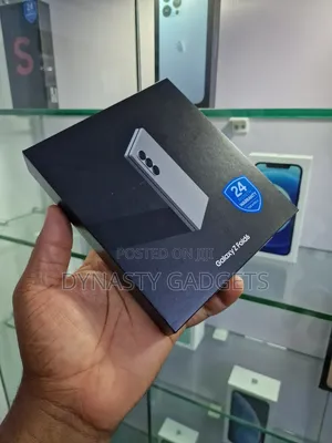 New Samsung Galaxy Z Fold6 256 GB Silver