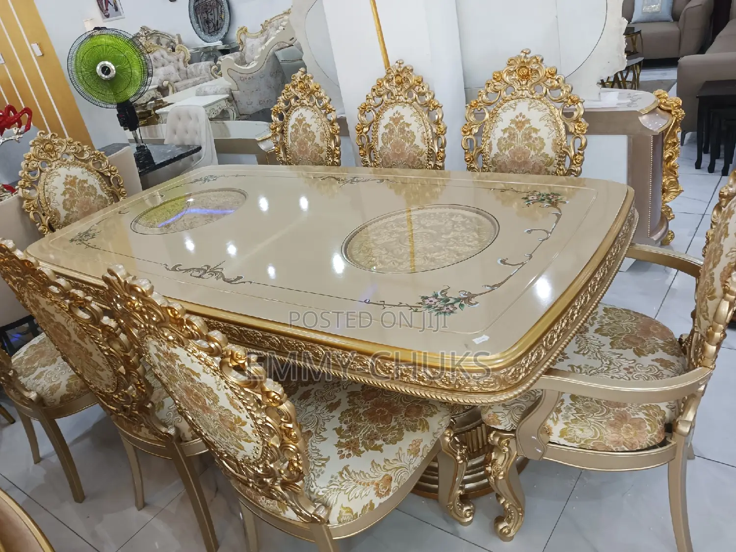 Royal 8 Seater Dinning Table