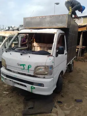 Daihatsu Hijet Truck 2022 White