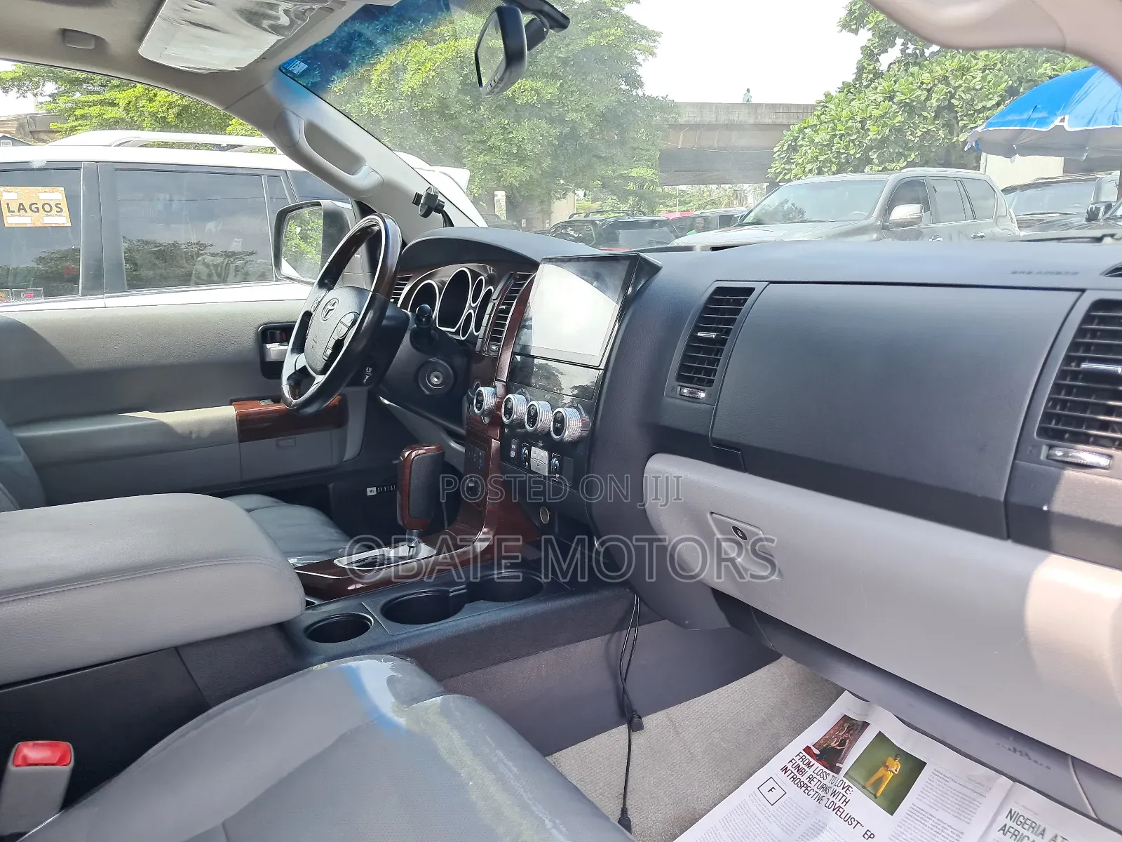 Toyota Sequoia 2015 Silver