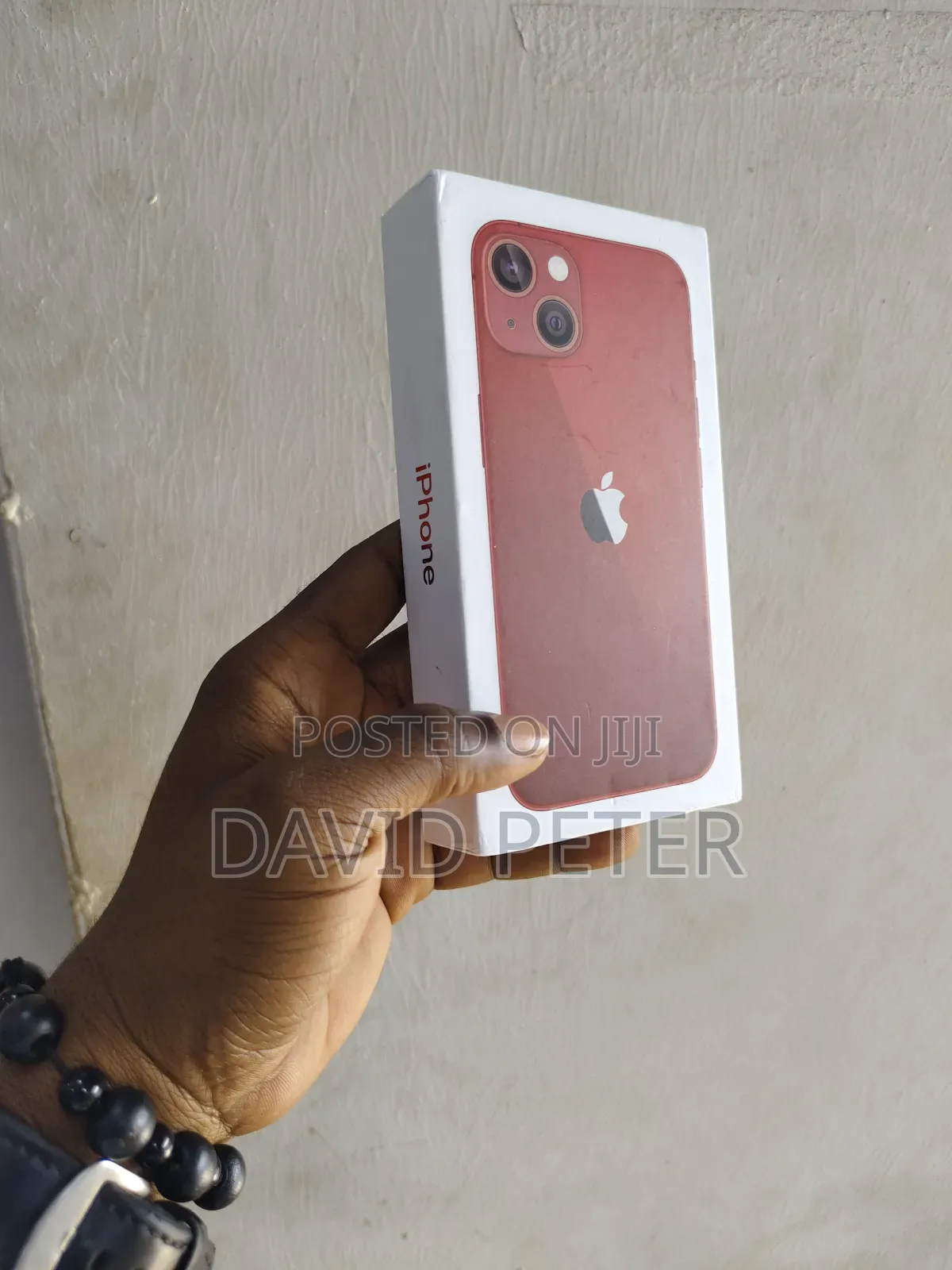New Apple iPhone 13 128 GB Red