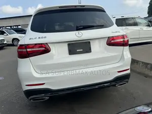 Mercedes-Benz GLC-Class 2017 White