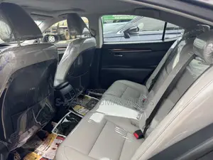 Lexus ES 350 FWD 2015 Gray