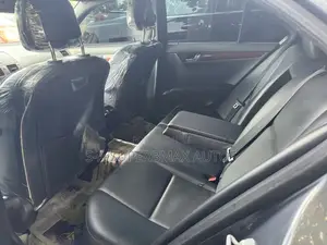 Mercedes-Benz C300 2010 Gray