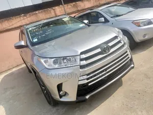 Toyota Highlander 2017 Silver