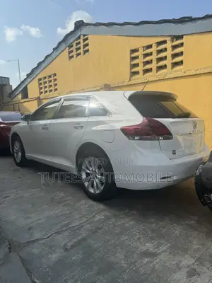 Photo - Toyota Venza 2014 White