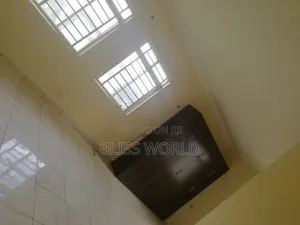3bdrm Block of Flats in Wuse for rent
