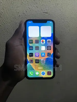 Apple iPhone XR 64 GB Red