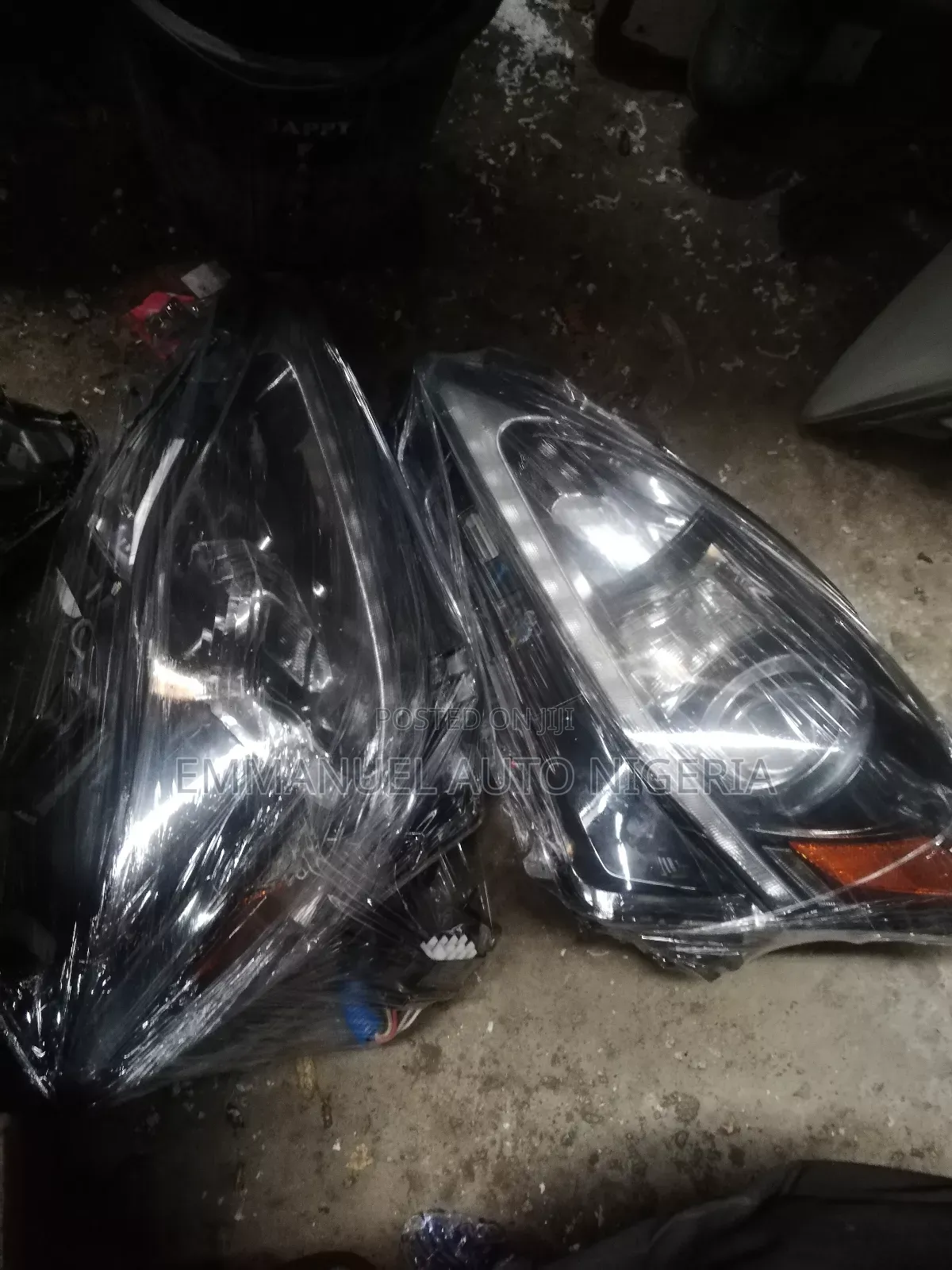 Headlight Is250 2012/2013