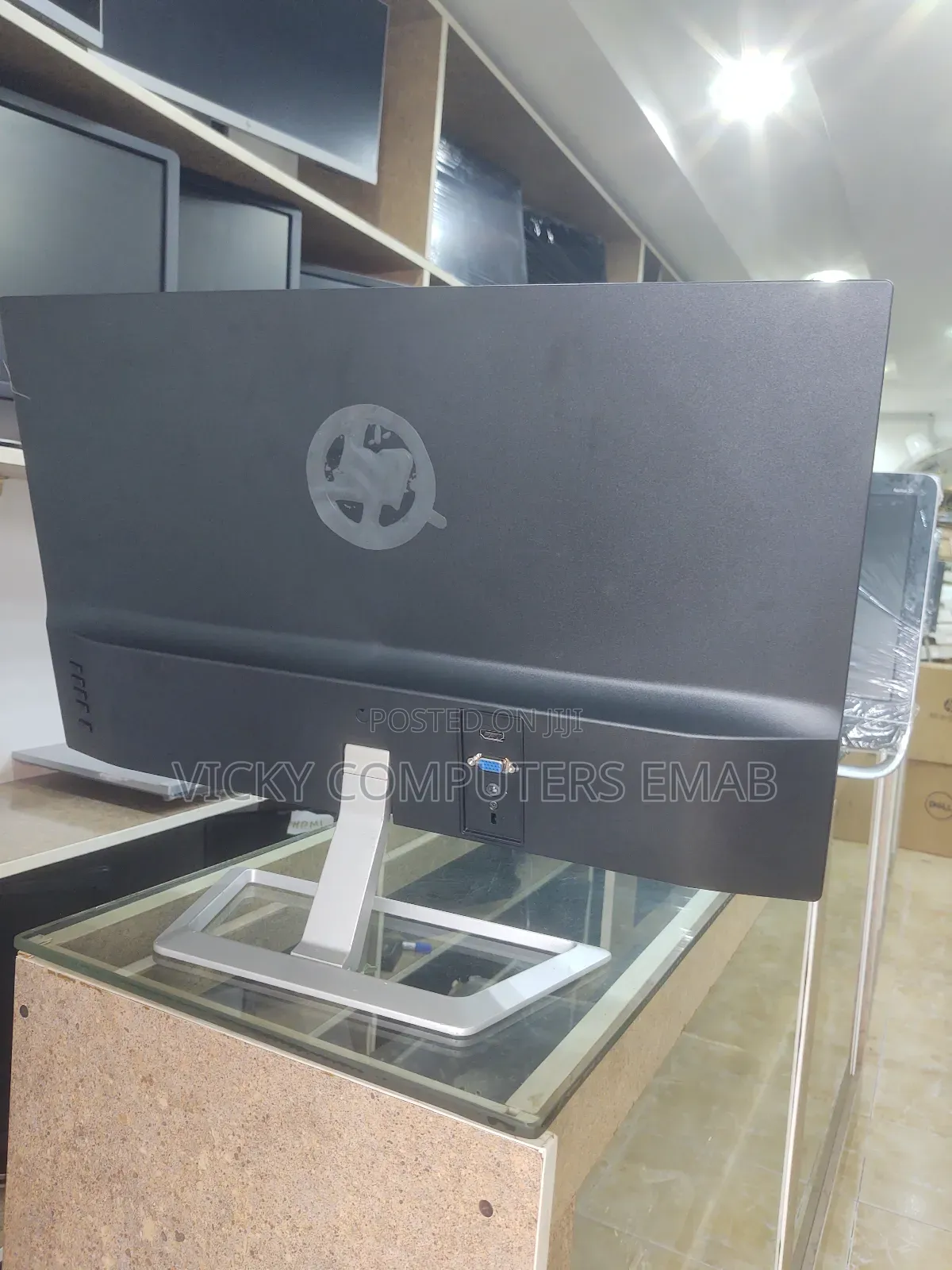24 Inches Monitors