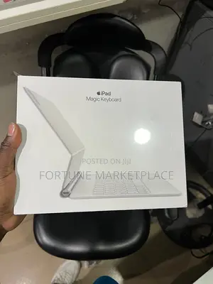 Apple Magic Keyboard 12.9