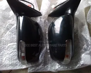 Toyota Camry 08 Side Mirror the Two Side