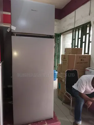 Hisense 240L Double Door Fridge Energy Saving Fast Freezing