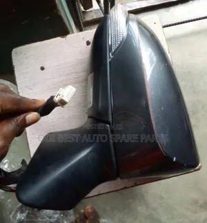 Toyota Venza Side Mirror Left Side 2015 Model