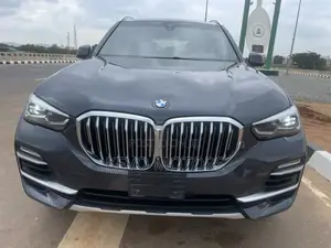 BMW X5 xDrive40i AWD 2020 Gray