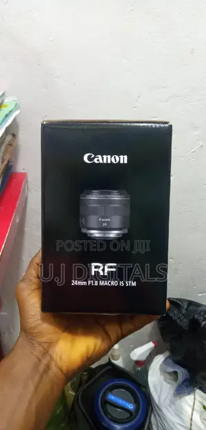 Canon 24mm RF F1.8 Len's STM