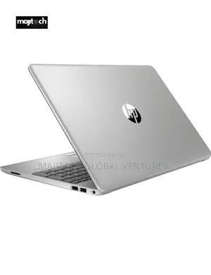 New Laptop HP 250 G10 8GB Intel Core I3 SSD 512GB