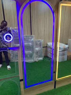 English Mirror With Light