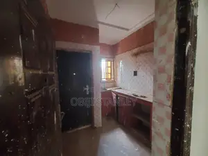 1bdrm Block of Flats in City College, Karu for rent