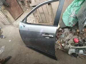 Complete Front Left Door RAV4 2020 -2021 Tokunbo