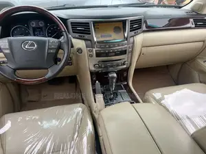 Lexus LX 570 2011 Red