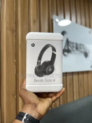  Beats Solo 4 Wireless Headphones