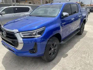 Toyota Hilux 2021 Blue