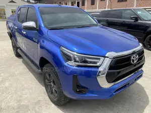 Toyota Hilux 2021 Blue