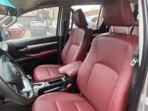 Toyota Hilux 2021 Silver